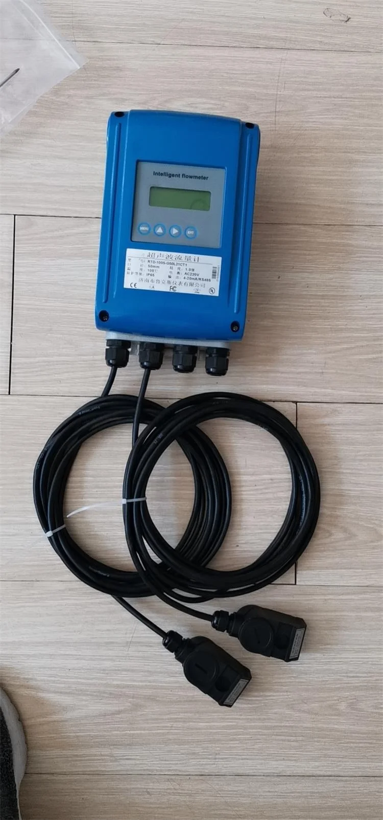 

China Wall Mounted Ultrasonic accucal Water Flow Meter sensor Flowmeter Price