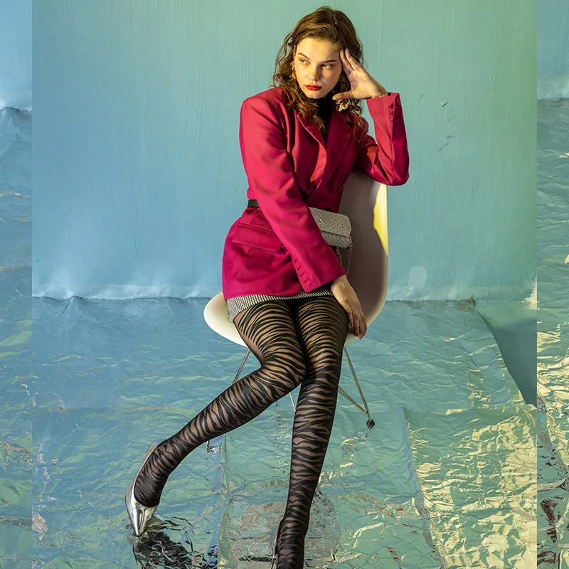 Женские черные колготки модные в полоску Зебра тонкие шелковые для женщин