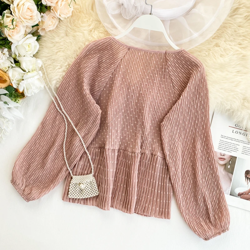 

Autumn Women's Long sleeve Chiffon Shirt Top Women Chic Style Fashion Thin V-neck Ruffled Wave Point Pleated Chiffon Shirt GD470
