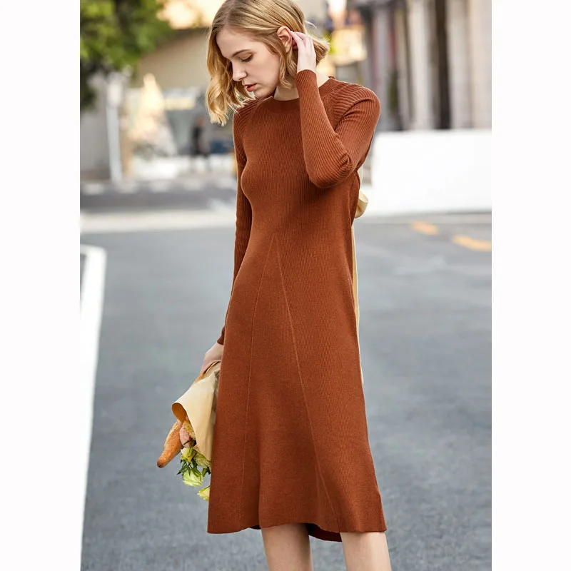 Женское вязаное платье с открытой спиной Amii однотонное облегающее до колена