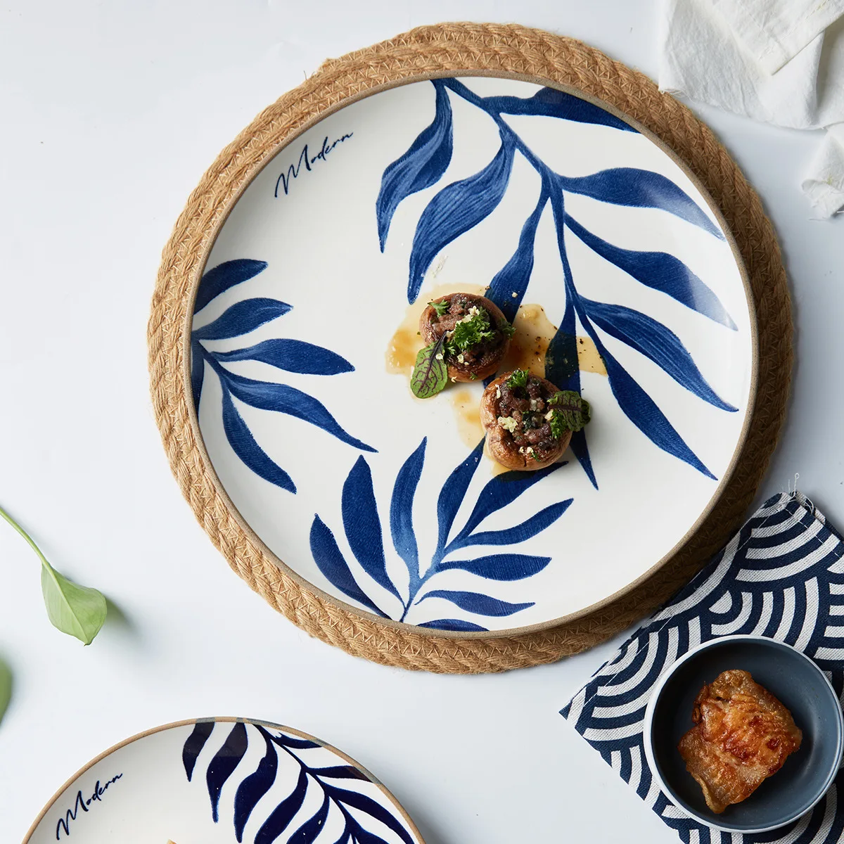 

Western Food Plate Creative Blue Leaf Ceramic Tableware Plate Household Couverts De Table Tray Dessert Dinnerware Steak Plate