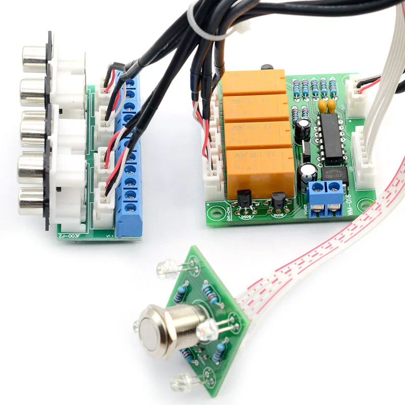 Relay 4-Way o Input Signal Selector Switching Rca Selection Board Of Button Switch for Amplifiers | Электроника