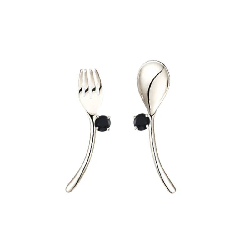 

2021 New Black Awn Romantic Silver Color Jewelry Natural Party Stud Earrings for Women Bijoux I205