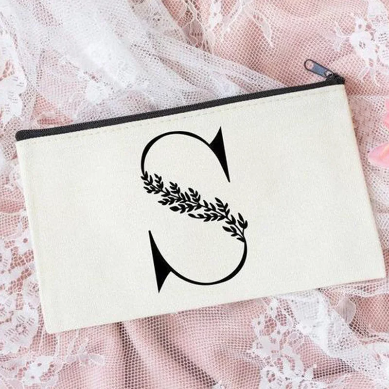 Косметичка для подружки невесты персонализированная косметичка индивидуальная