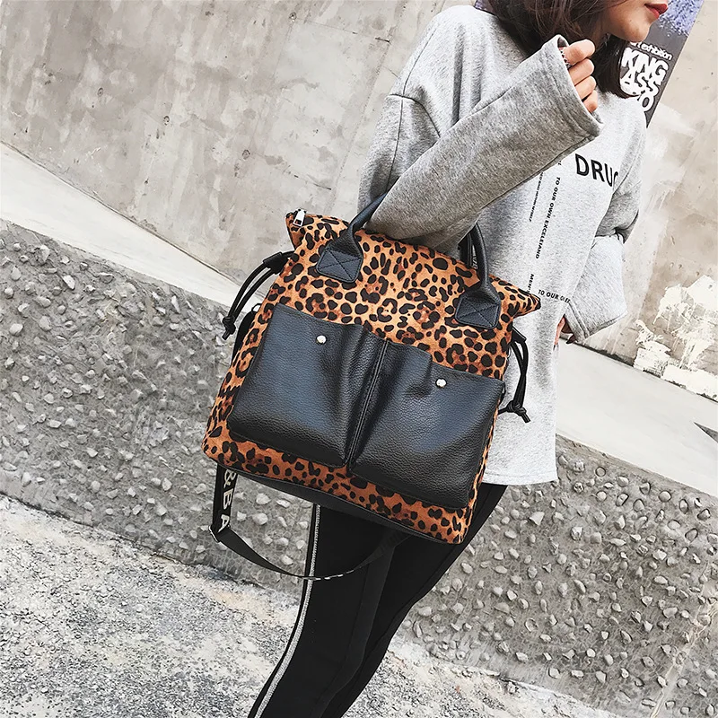 

Women Shoulder Bag Leopard Print Female Bags Luxury Handbags Fashion Crossbody Shoulder Bags Lady Leather Plush Messenger Bag