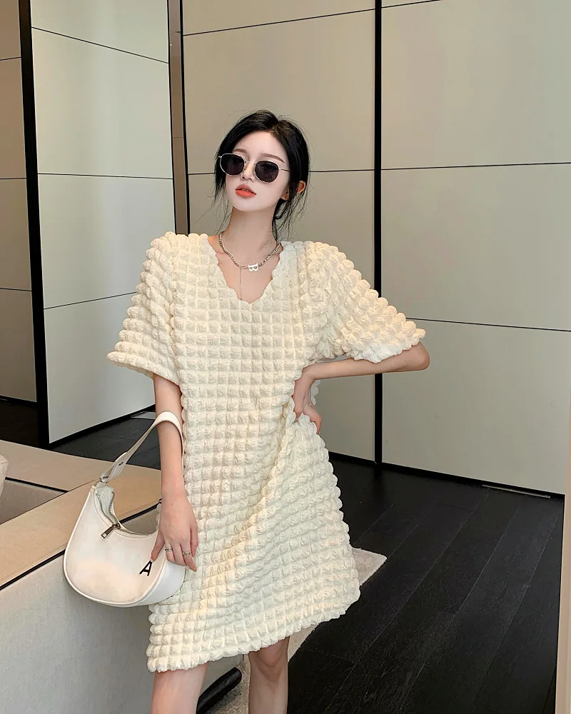 

VIMIMI 2021 Summer New Commuter Ladies Style Loose Bubble V-Neck Design Sense Niche Three-Dimensional Checkered Dress Women