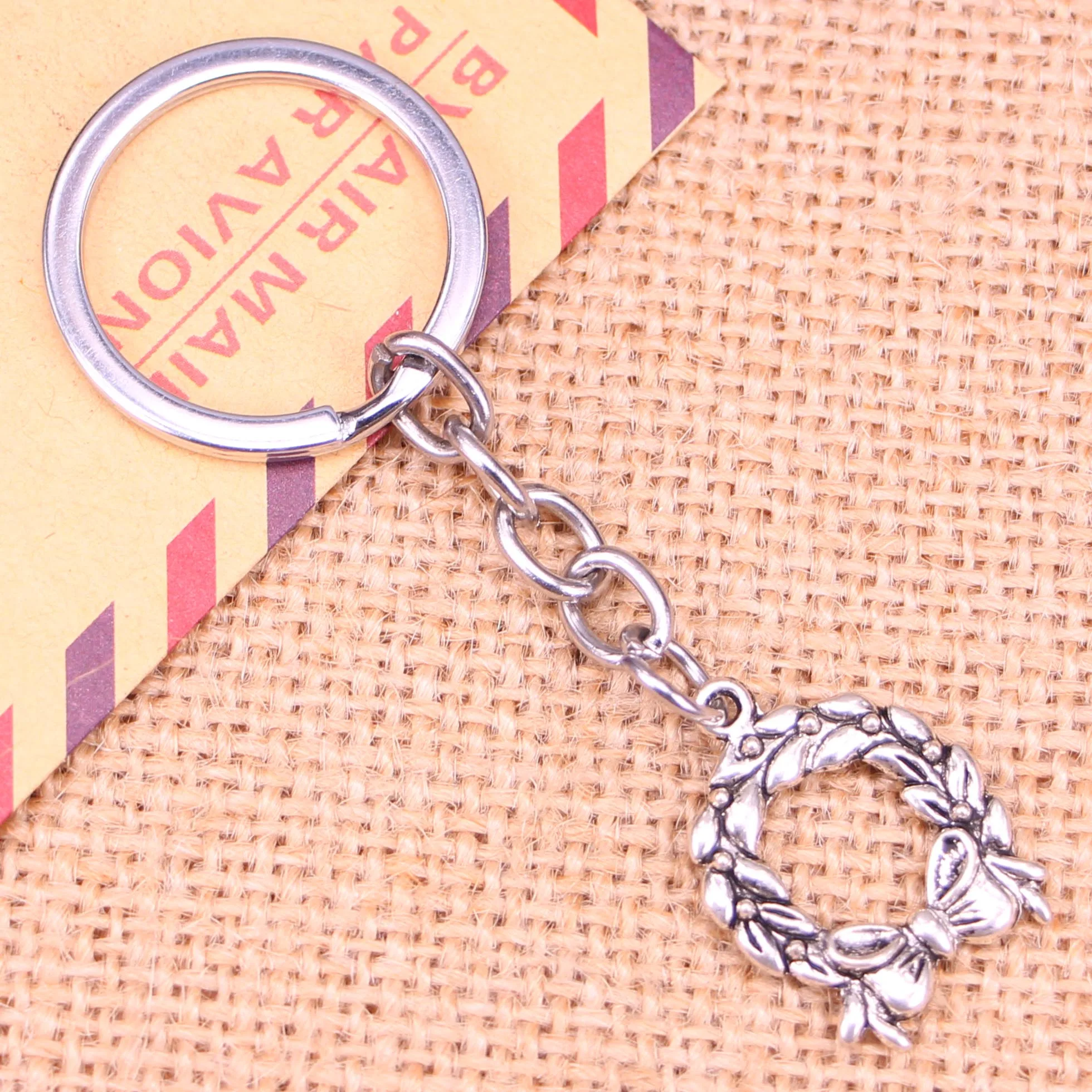 

20pcs New Fashion Keychain 25x19mm olive wreath Pendants DIY Men Jewelry Car Key Chain Ring Holder Souvenir For Gift