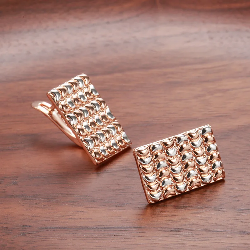 

Luxury Women Engagement Earring Full Paved CZ Stone Rose Gold Elegant Simple Fine Jewelry Earring Hot Sale Diamond Stud Earrings