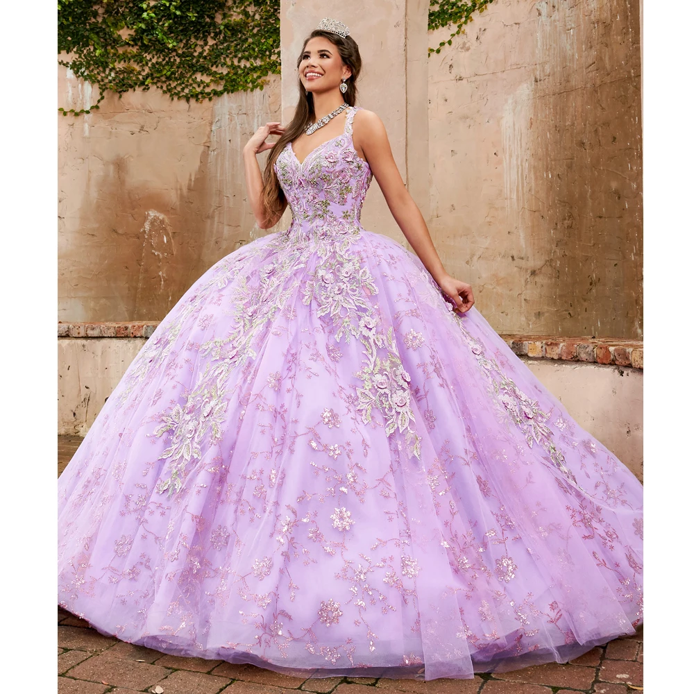 

Luxury Purple Princess Quinceanera Dresses Lace Embroidery Sequin Ball Gown Vestidos De Quinceañera Plunging Neck Sweet 16 Dress
