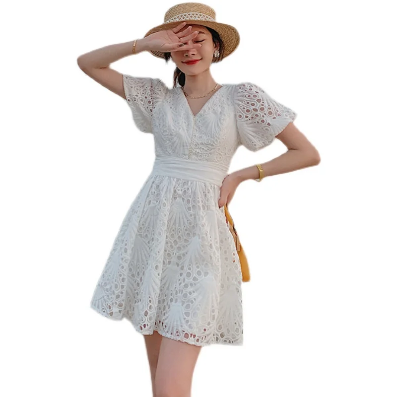 

Fairy will dress embroidery hubble-bubble sleeve to receive A word skirt waist little beach dress