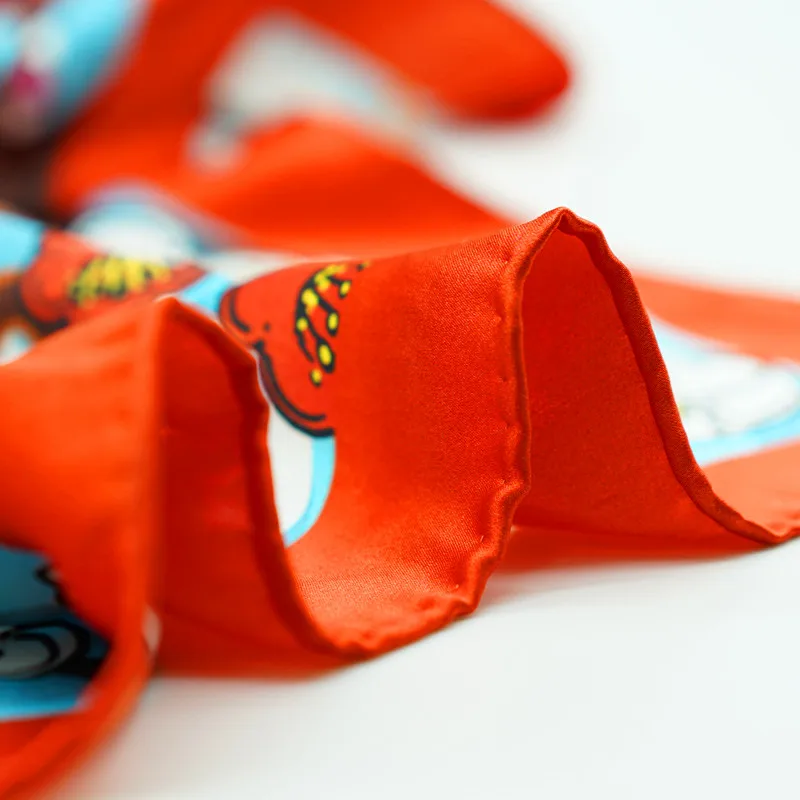 

Chinese Goodwill Lucky Fish Silk Scarf 16 momme 110cm square scarf Luxury 100% Real silk Bandana Wrap Shawl Lady Fashion