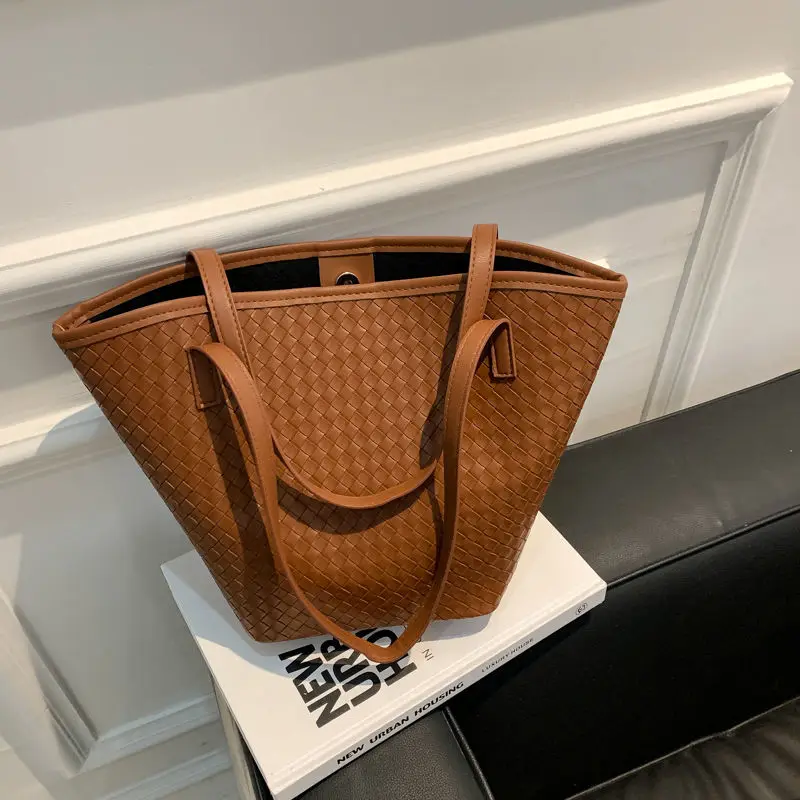 

Large Black Tote Bags For Women New 2022 Green Bule White Leather Woven Shoulder Bag Big Women'S Shoulder Strap Handbag