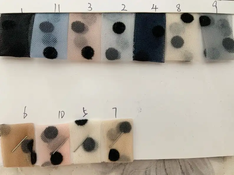 Светло-коричневый тюль кружевная ткань в черный горошек сетчатая с бархатным