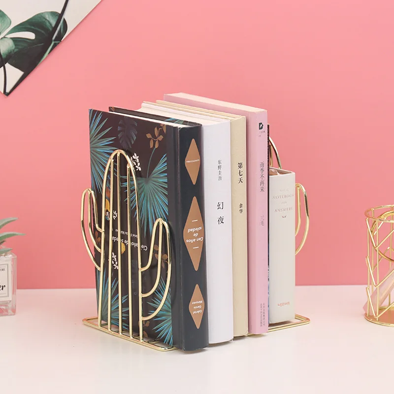 Golden Geometric Bookshelf Creative Metal Love Cactus Flamingo Shape Design Book Magazine Decoration Holder Office Desktop Shelf | Дом и сад
