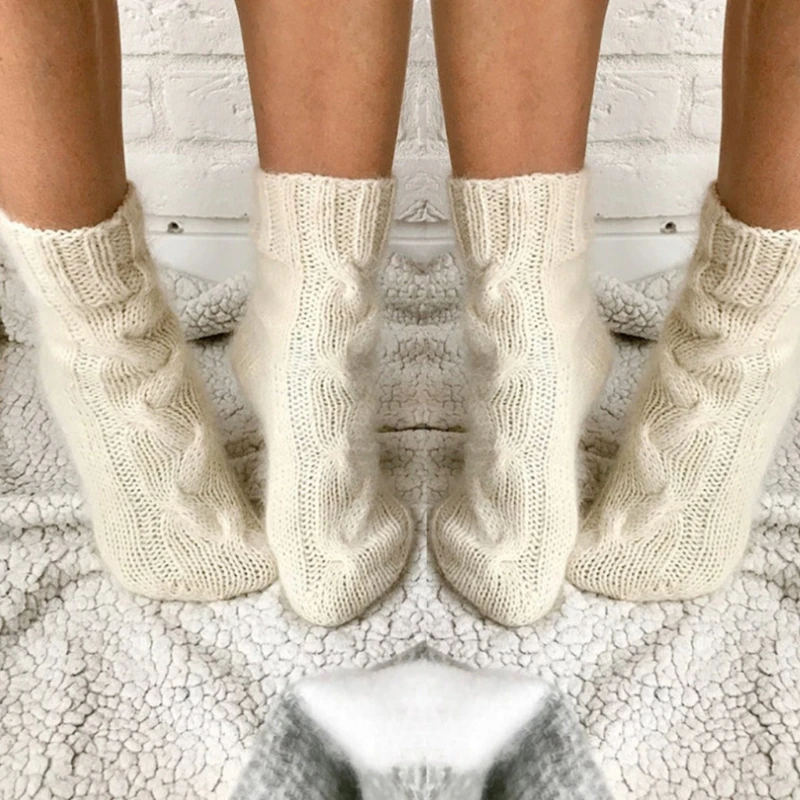 Женские зимние утепленные вязаные носки однотонные Рождественские теплые