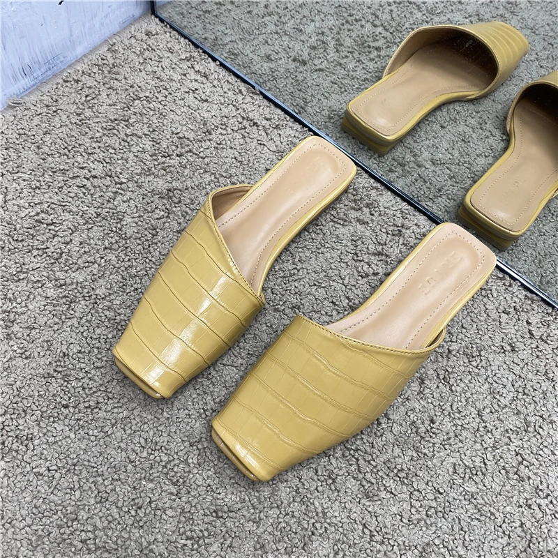 

Brand Design Women Slipper Fashion Lingge Sandal Shoes Summer Outdoor Beach Holiday Slides Flat Heel Open Toe Flip Flop Slippers
