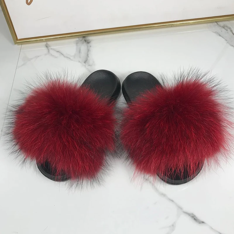 Женские меховые шлепанцы сланцы из натурального меха енота пушистые тапочки