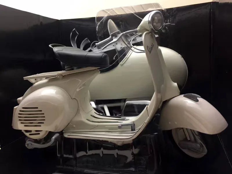Модель мотоцикла 1/6 года трехколесный sidecar scootersame style как romaпраздник - купить по