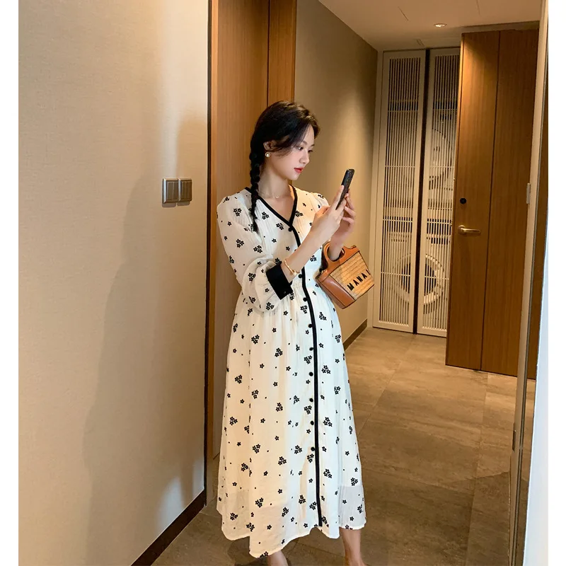 

Maternity wear autumn new style V-neck breastfeeding long-sleeved dress autumn wear, maternity dress, breastfeeding skirt