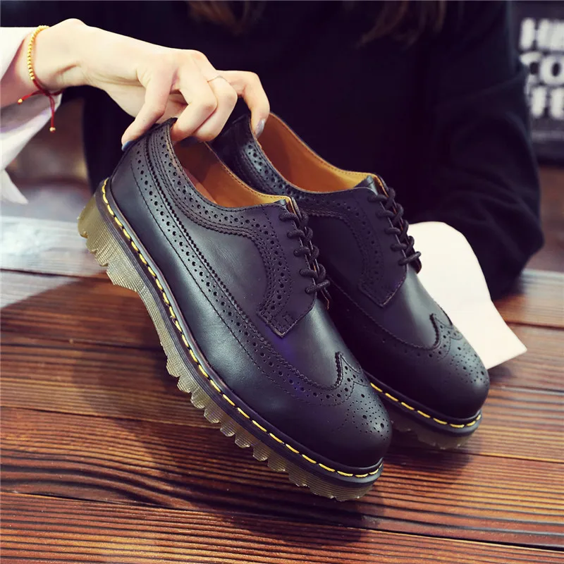 

Hot Sale Winter Man Formal Shoes Office Business Wedding Dress Shoes Oxfords Bullock Design Handmade Leather Shoes Female Shoe