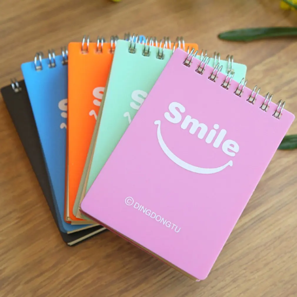 Милый дизайн с улыбающимся лицом школьников дневник журнал блокнот бумажная