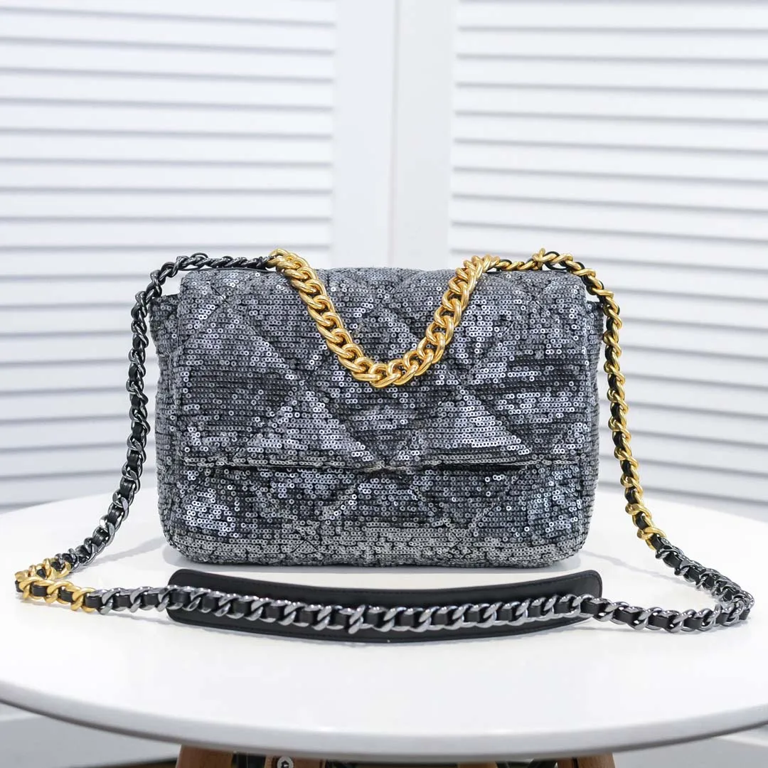 

Classic Ladies Luxury Jewelry Shoulder Bag Designer Sequin Chain Decoration Ladies Messenger Bag Small Square Bag Handbag