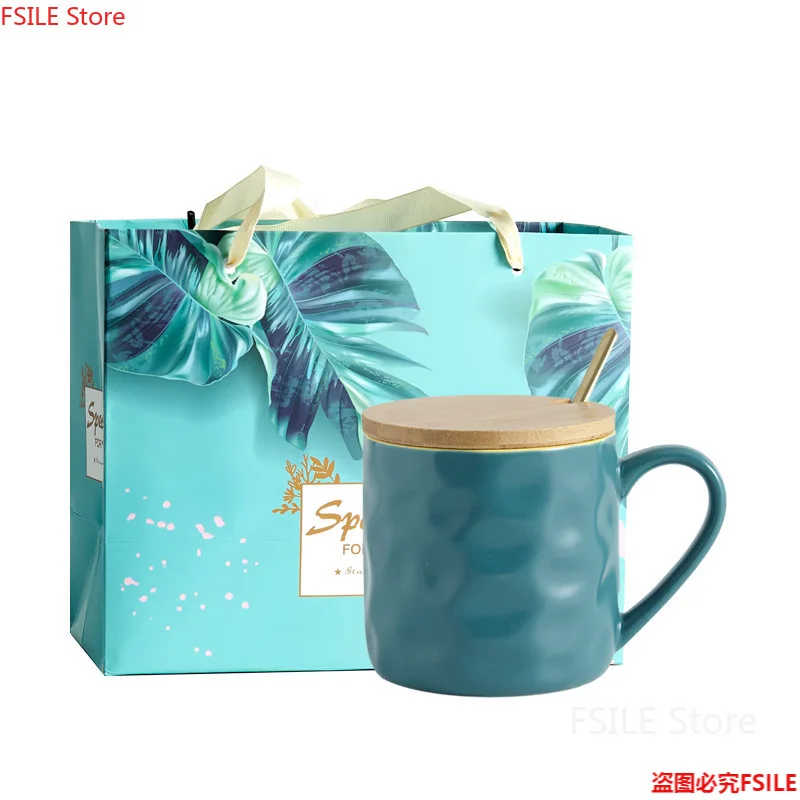 

400ml Nordic Net Red Ins Wind Ceramic Coffee Mug with Lid and Spoon Student Couple Water Cup Business Gift Cup Gift Box Set