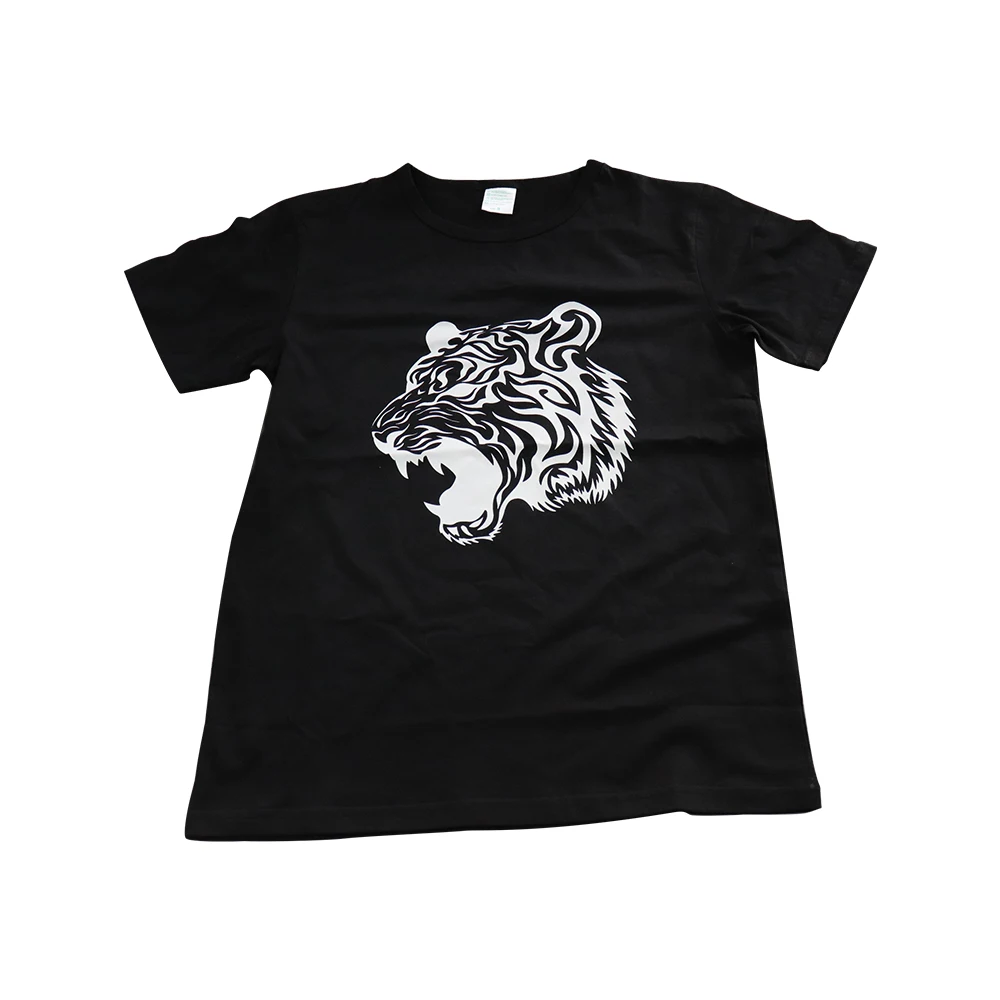 Планшетный принтер формата А4 идеально подходит для печати на футболках и одежде