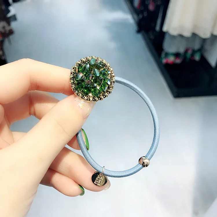 В Корейском стиле Sweet Girl простые Цвет shinycrystal головные уборы c шариком эластичная повязка на голову для девочек; мини-юбка для Модные женский Хвостик Держатель женские аксессуары для волос - Цвет: Green