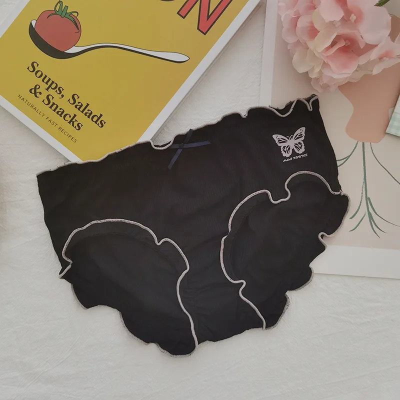 

Beautiful butterfly Seamless Panties women cozy Autumn Japanese Low-Rise sweet briefs lingerie simple women Panties NAL30001