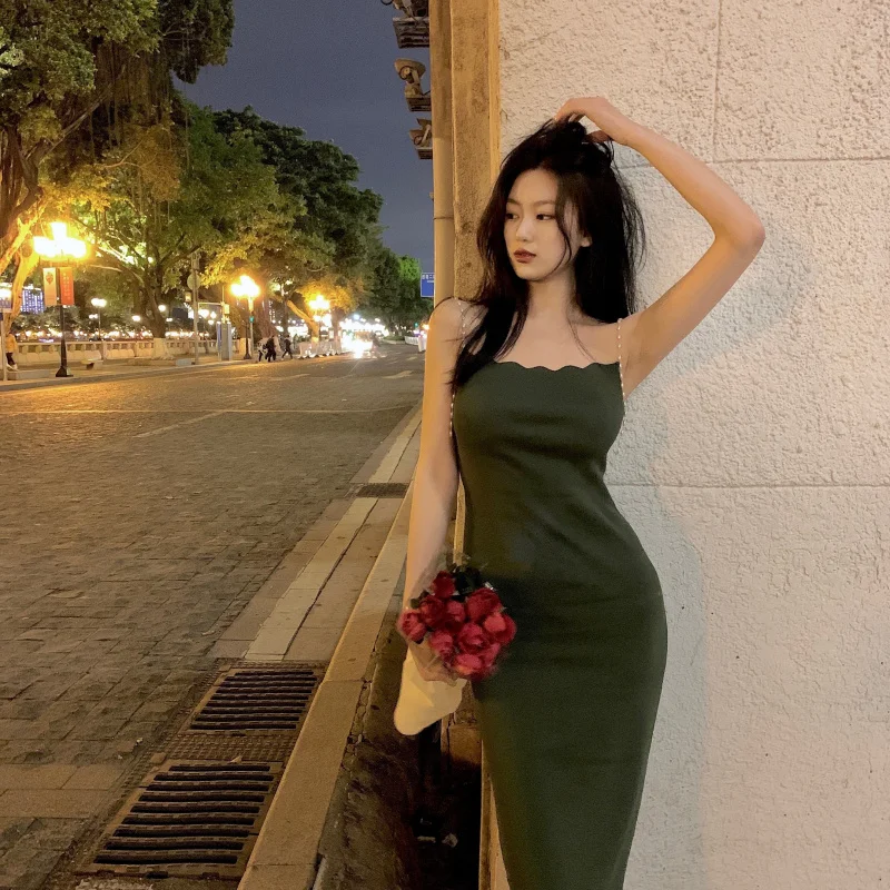 

Hong Kong Style Design Sexy Niche Wear French Style Tight Strapless Avocado Green Knitted Suspender Dress for Women Summer