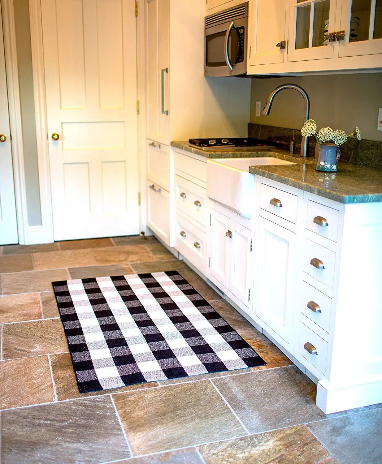 

Plaid Rug 23'*27' Buffalo Check Rug Cotton Black and White Washable Retro Lattice Checkered Outdoor Rug Carpet for Home