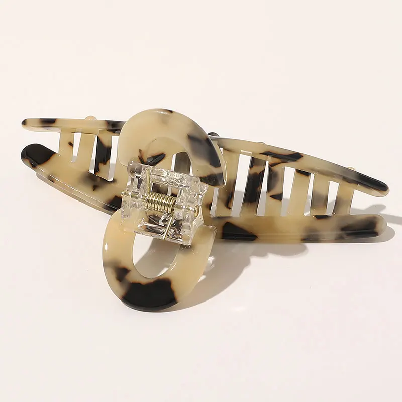 

Acetate Acrylic Hair Clip Women 2020 New Fashion Geometric Hair Claws Leopard Print Barrettes Korean Ponytail Hair Accessories