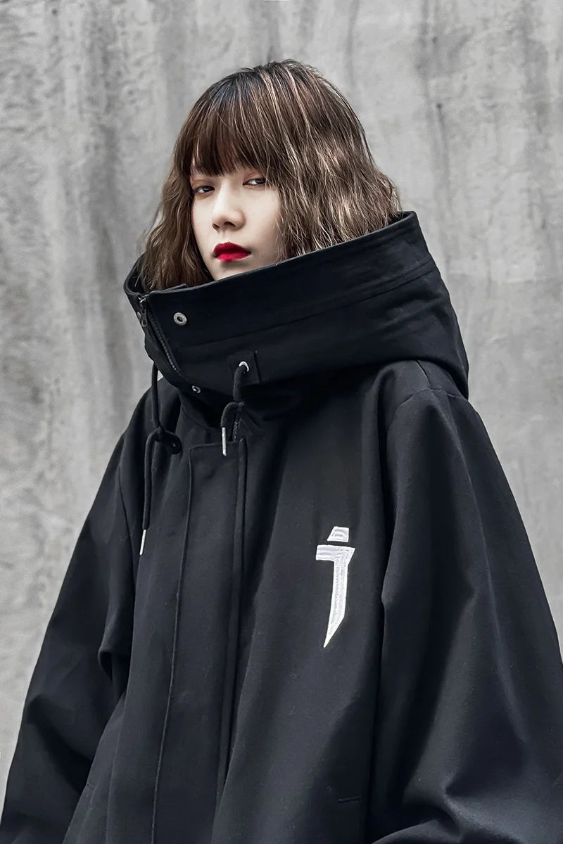 

Coats & Jackets