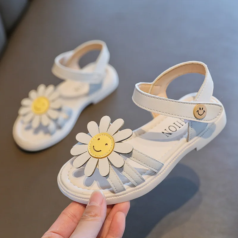 

New Summer Kids Sandals Baby Sun Flower Shoes Girl Soft Sole Solid Hook Shoes Causal Cute Infant Shoe Princess Shoes size 26-36