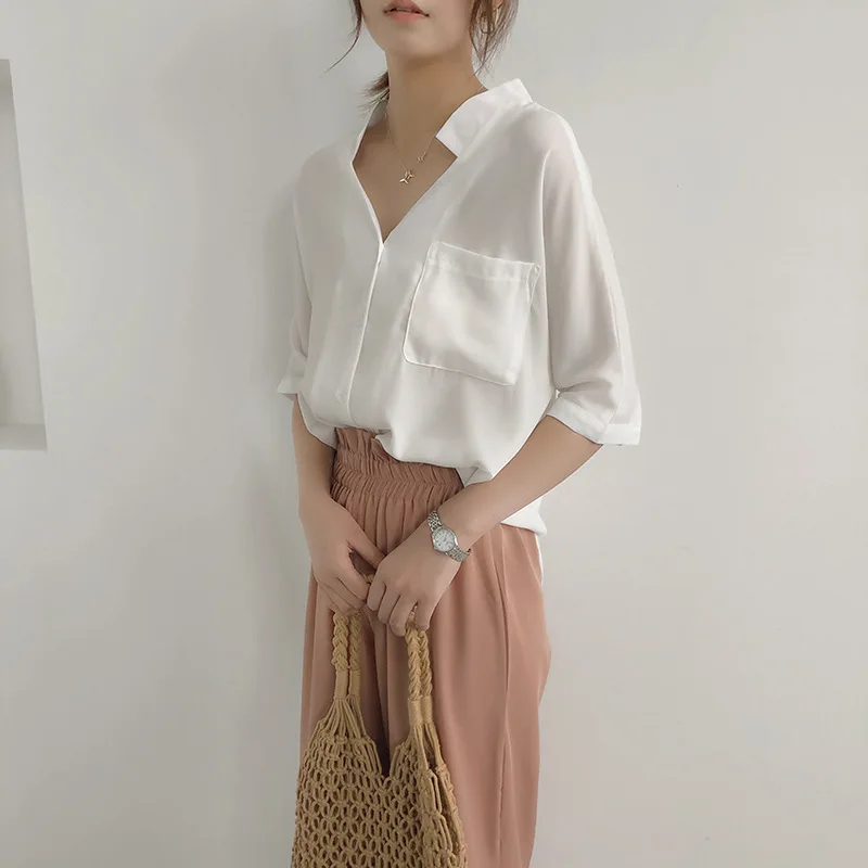 

Женская рубашка с V-образным вырезом, летняя новая Корейская версия нового стиля, модная рубашка с карманами, шифоновая рубашка, рубашка, женская одежда