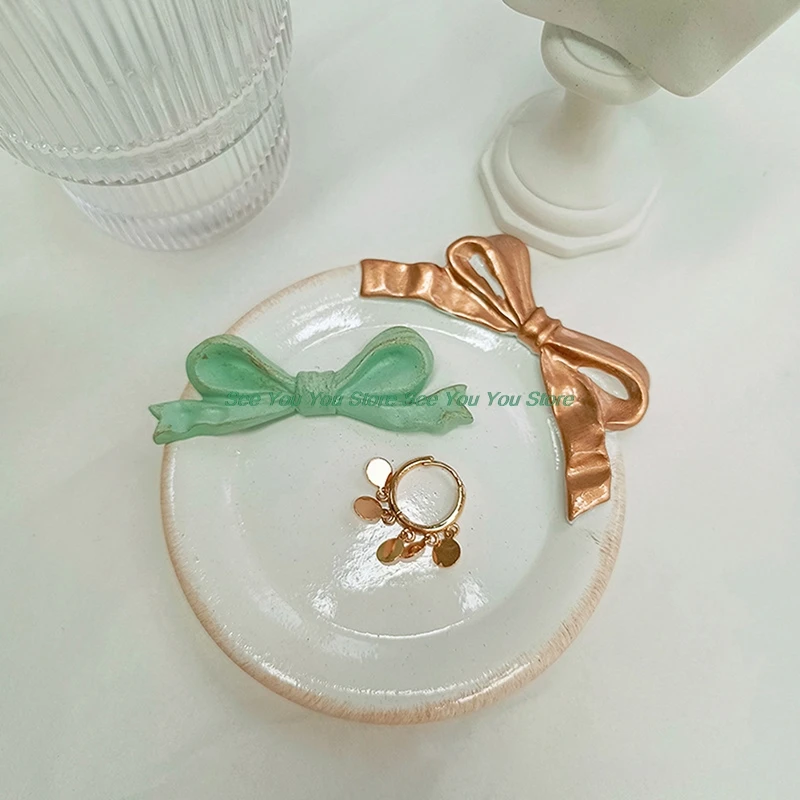 

Round Japan Resin White Yellow Jewelry Plate Decorative Trinket Ring Dish Love Candy Fruit Tray Wedding Decoration Crafts Gifts