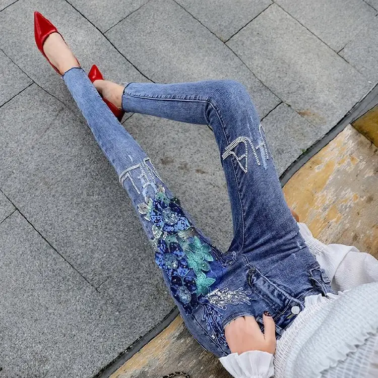 

2020 New Spring Autumn Women Softener Washed Floral Embroidered Flares Denim Pants Lady High Waist Streetwear Jeans Trouser A130