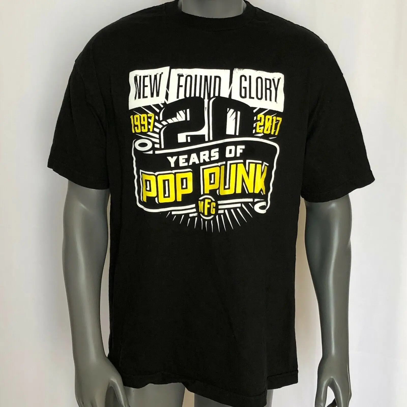 

New Found Glory Band Graphic TShirt Black Mens Size XL Men T-Shirt Lowest Price 100 % Cotton