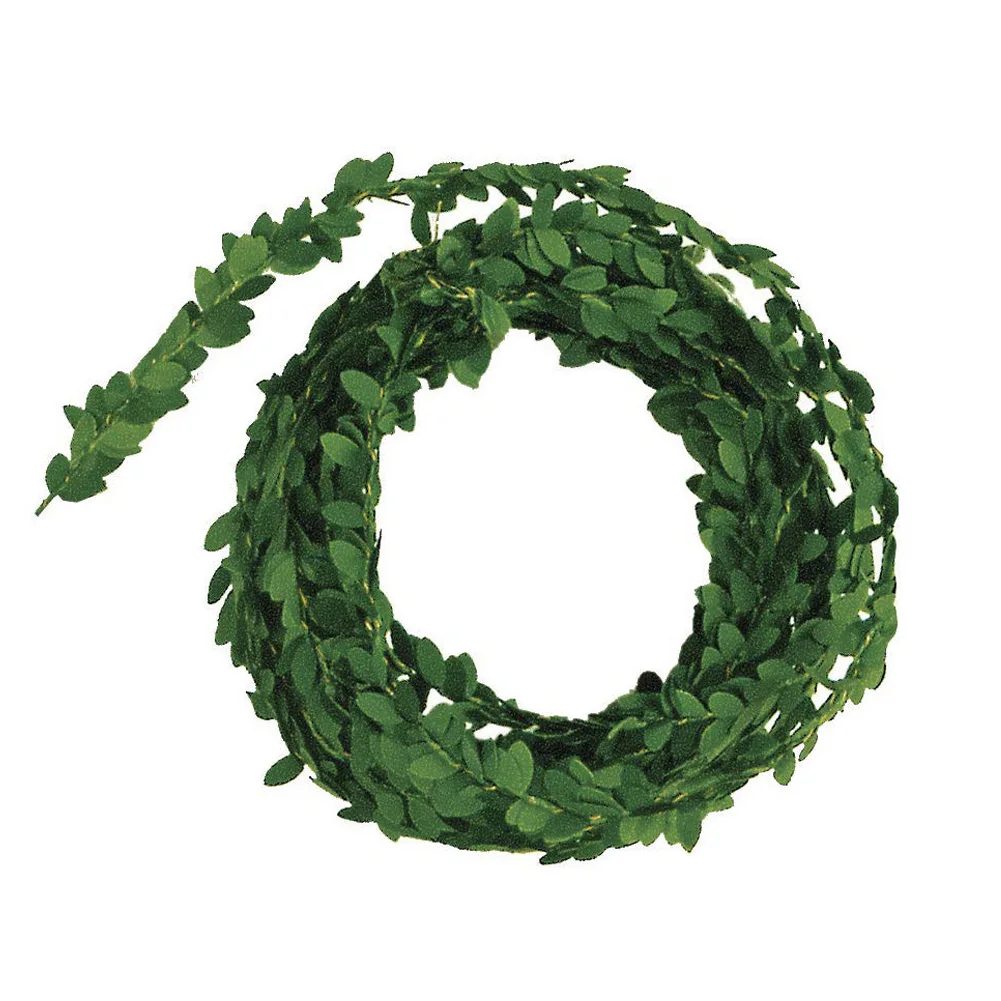 

Leaves Wreath Artificial Garland Fake Plant Decoration Green Leaves Outdoor decoration Ornaments 5M Home Party Supplies