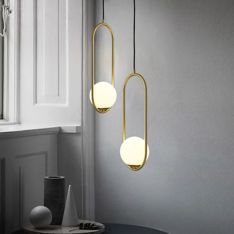 Современный подвесной светильник в виде стеклянного шара дизайнерский Железный