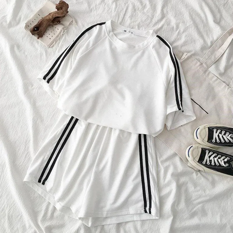 

Summer Striped Tracksuit Set For Women Short Sleeve T Shirt Shorts Two Piece Set Female 2021 Casual Women's Sportwear Suit
