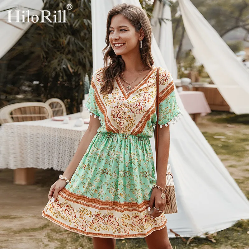

HiloRill Summer Floral Print Boho Dress V Neck Mini Beach Dress Batwing Short Sleeve Loose Casual Pleated Dress Vestidos Mujer