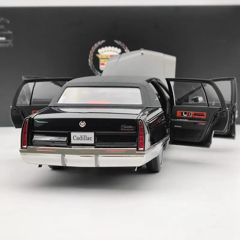 Модель автомобиля из литого под давлением GM 1:18 для Cadillac Fleetwood Sedan 1993 Black | Игрушки и