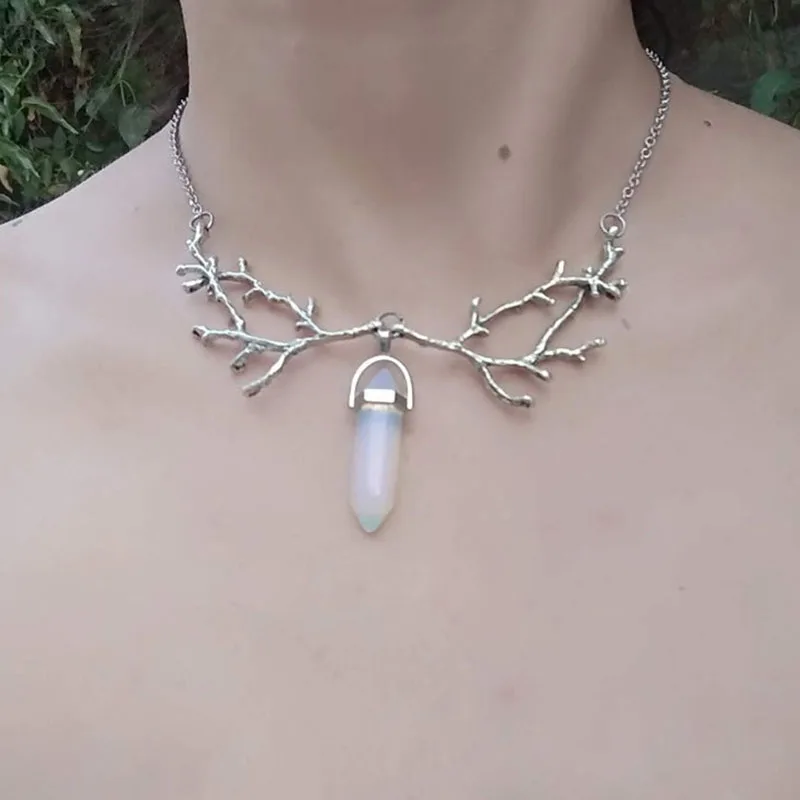 

Серебряное ожерелье Witchy с веткой, ожерелье из опалитого кристалла