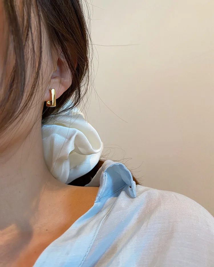 

2021 New Unique Simple Geometric Earrings Chic Exaggeration To Wear Earrings Fashion Girl Personality Metal Gold Color Earrings