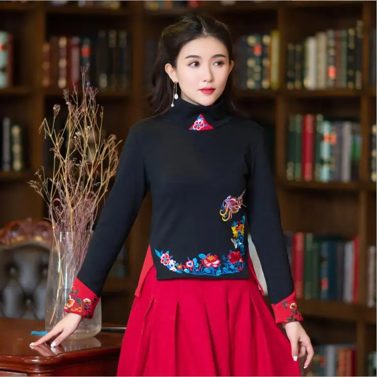 2018 Новая Осенняя теплая футболка с вышивкой | Женская одежда