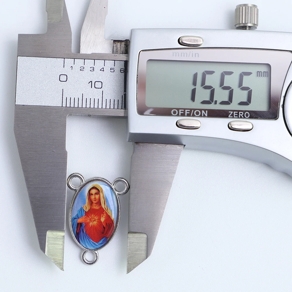 100 штук в ассортименте двусторонние центральные части медалей святой семьи