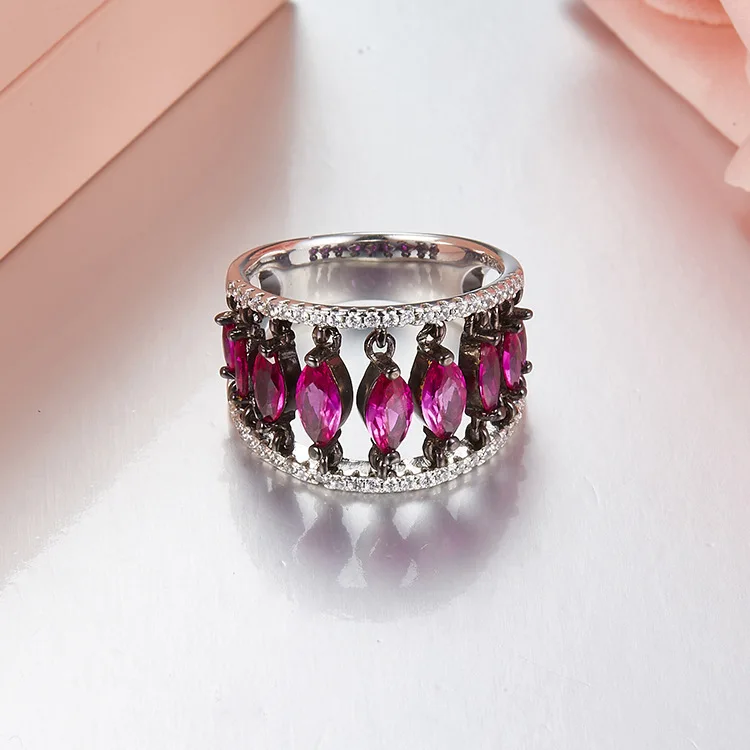 Роскошные женские кольца из Красного корунда с цирконами mirco в форме капли Монако