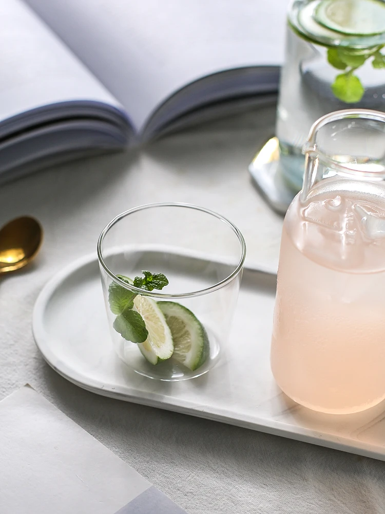 Изолированные прозрачные креативные бокалы для пива женские оригинальные чашки